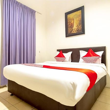 Oyo 1364 Pondok Wisata Istana XI Medan Zewnętrze zdjęcie