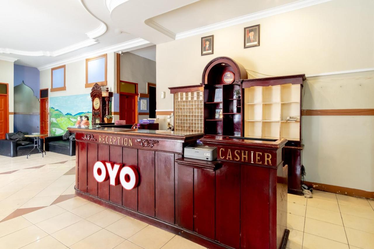 Oyo 1364 Pondok Wisata Istana XI Medan Zewnętrze zdjęcie