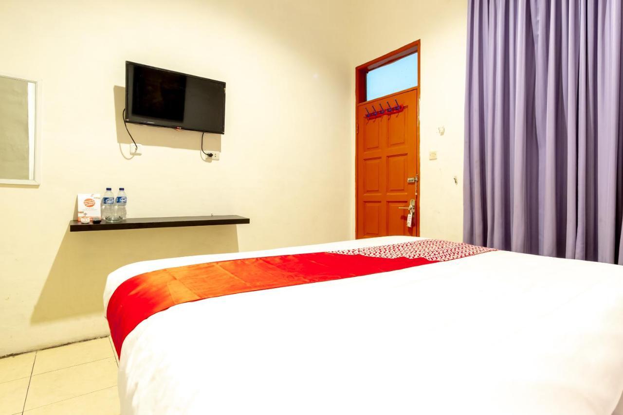 Oyo 1364 Pondok Wisata Istana XI Medan Zewnętrze zdjęcie