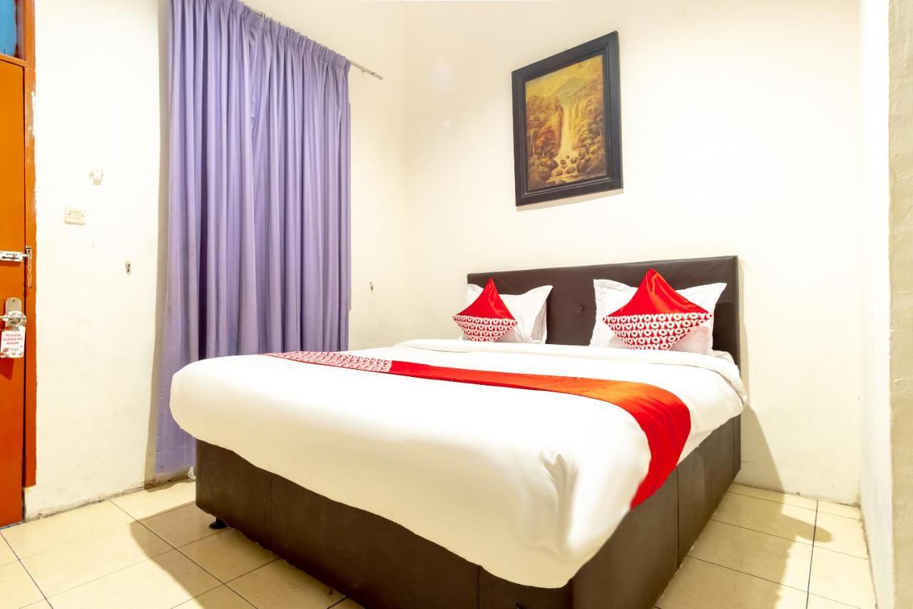Oyo 1364 Pondok Wisata Istana XI Medan Zewnętrze zdjęcie