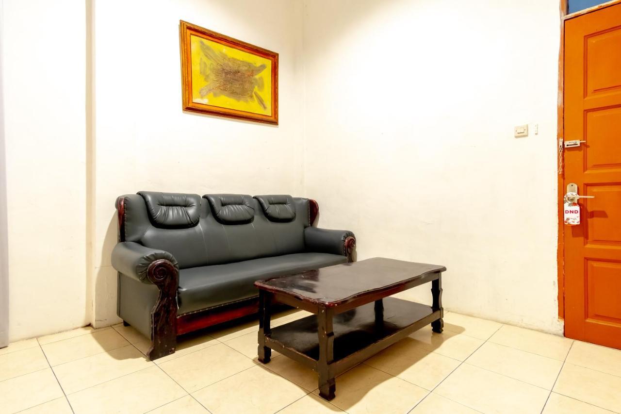 Oyo 1364 Pondok Wisata Istana XI Medan Zewnętrze zdjęcie